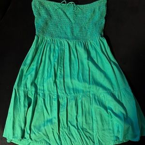 EUC delia’s Strapless Dress 👗 🚭